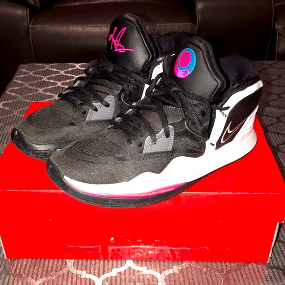 Kyrie infinity south beach - Picture 1 of 6